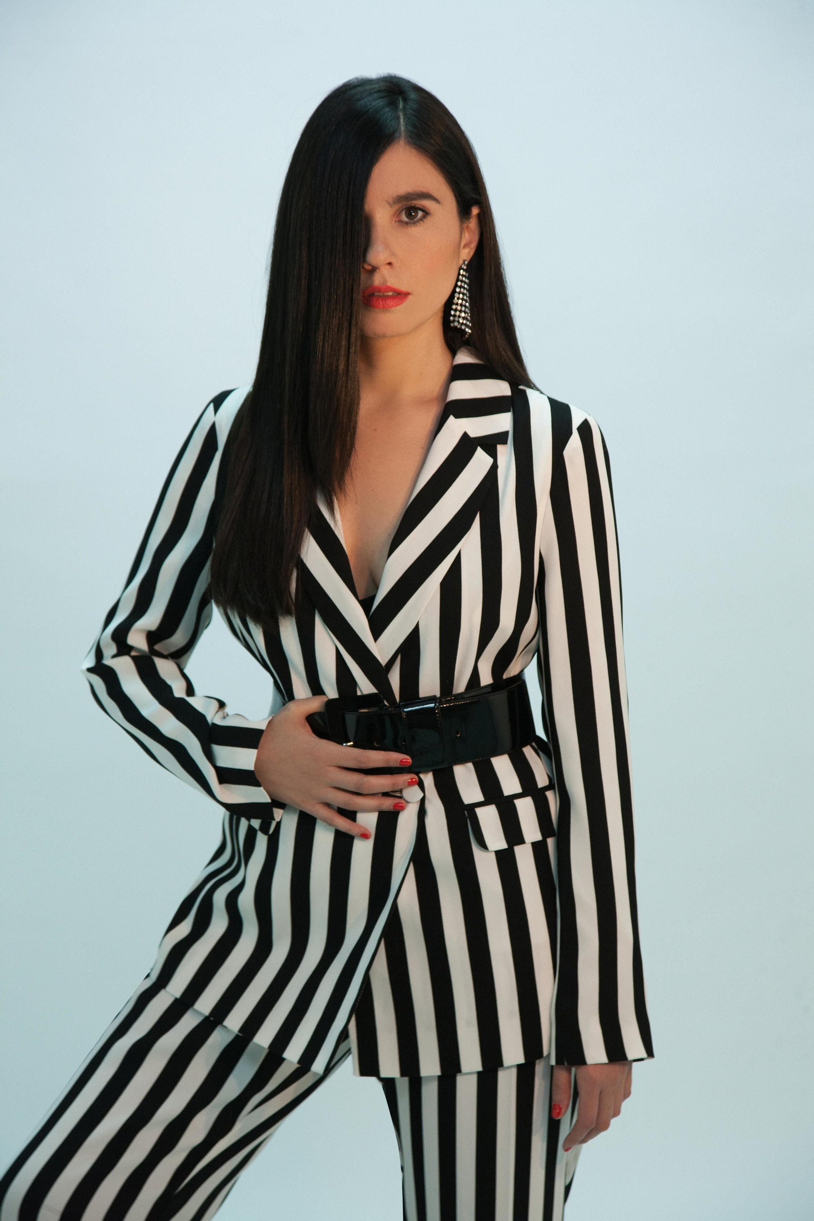 Javiera Mena, en una fotografía promocional de 'Espejo', el cuarto álbum de su trayectoria.