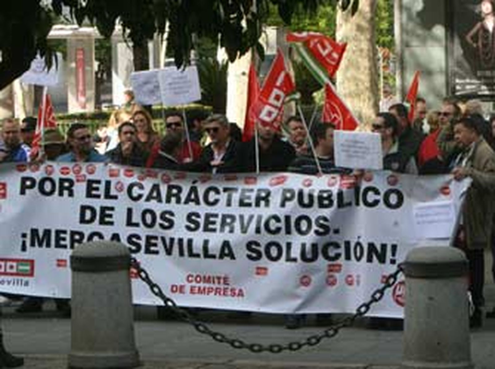 Los 100 despidos de Mercasevilla costarán casi 4 millones