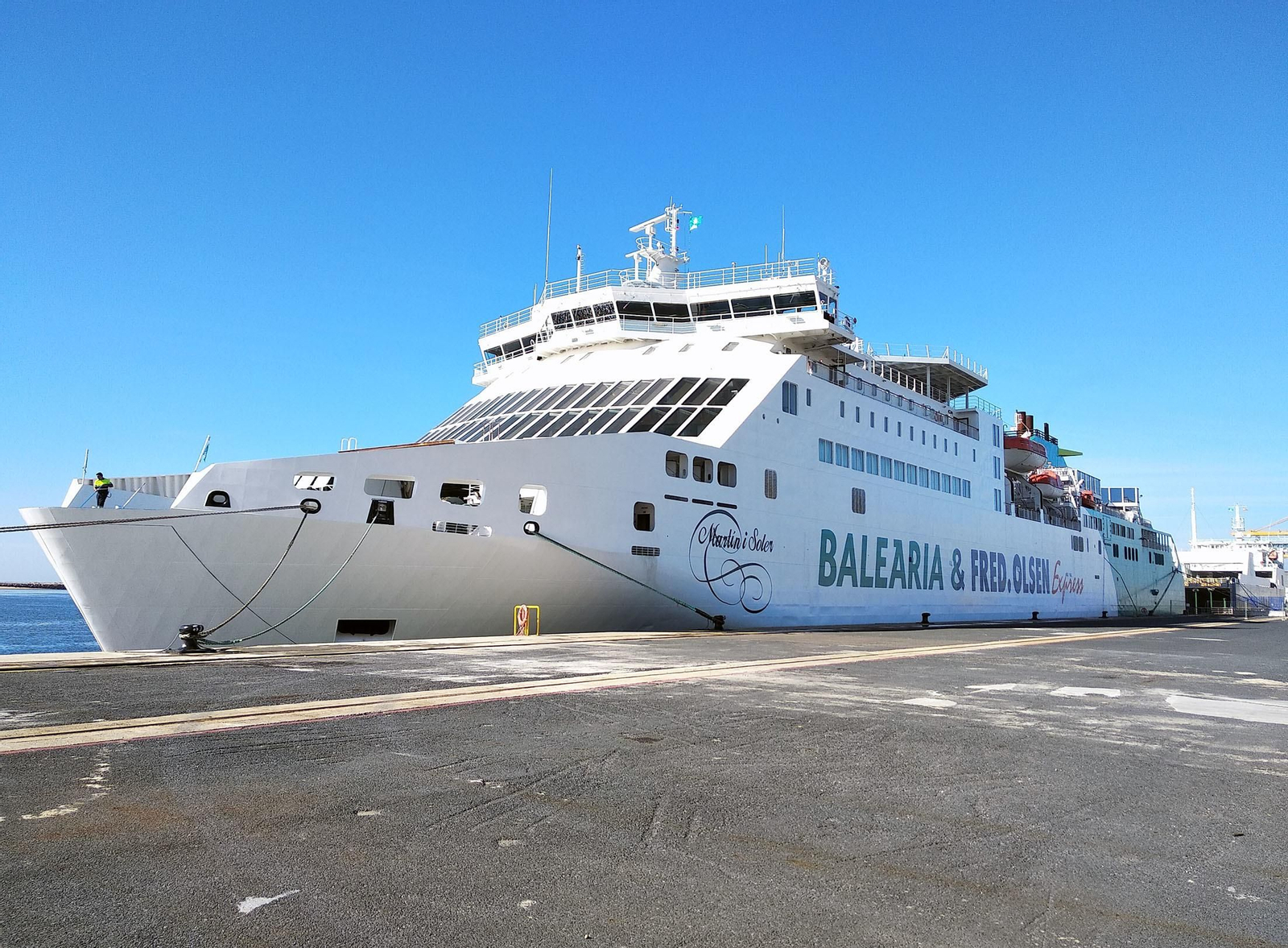 Balearia,  Fred Olsen y el Puerto de Huelva presentan la nueva línea entre Huelva y Canarias, en imágenes