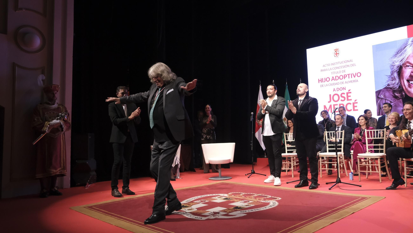 El cantaor José Mercé ya es Hijo Adoptivo de la Ciudad de Almería, en imágenes