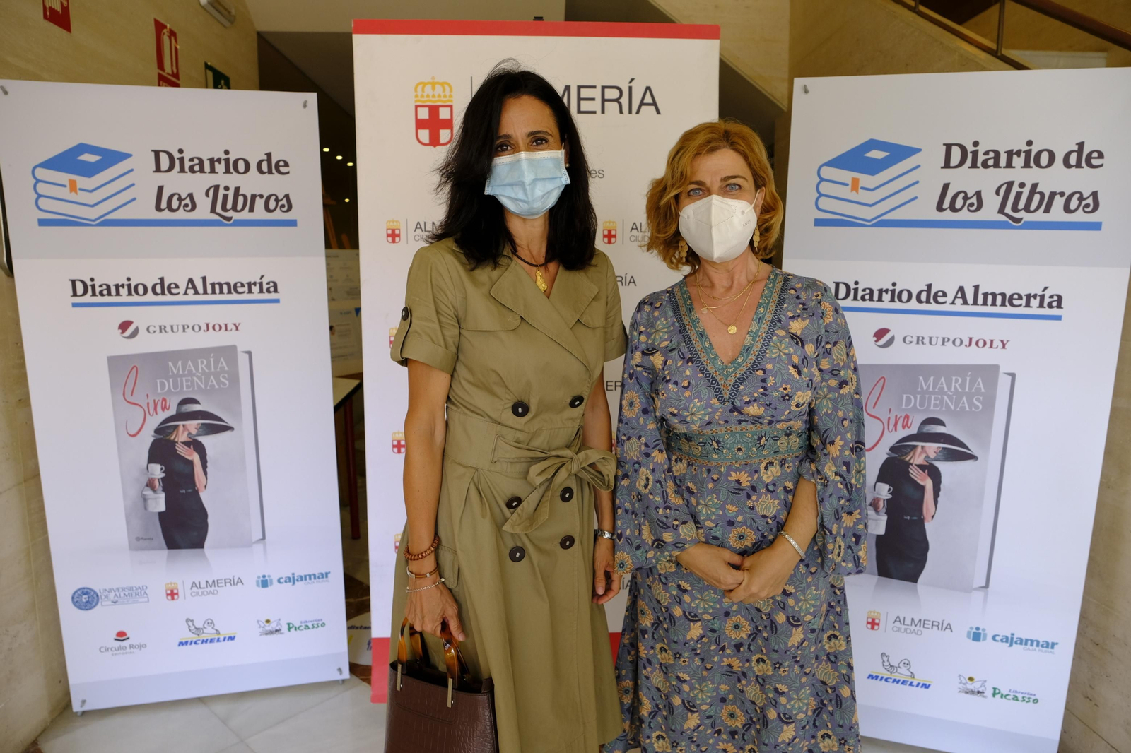 Fotogalería del Diario de los Libros, con María Dueñas. Almería