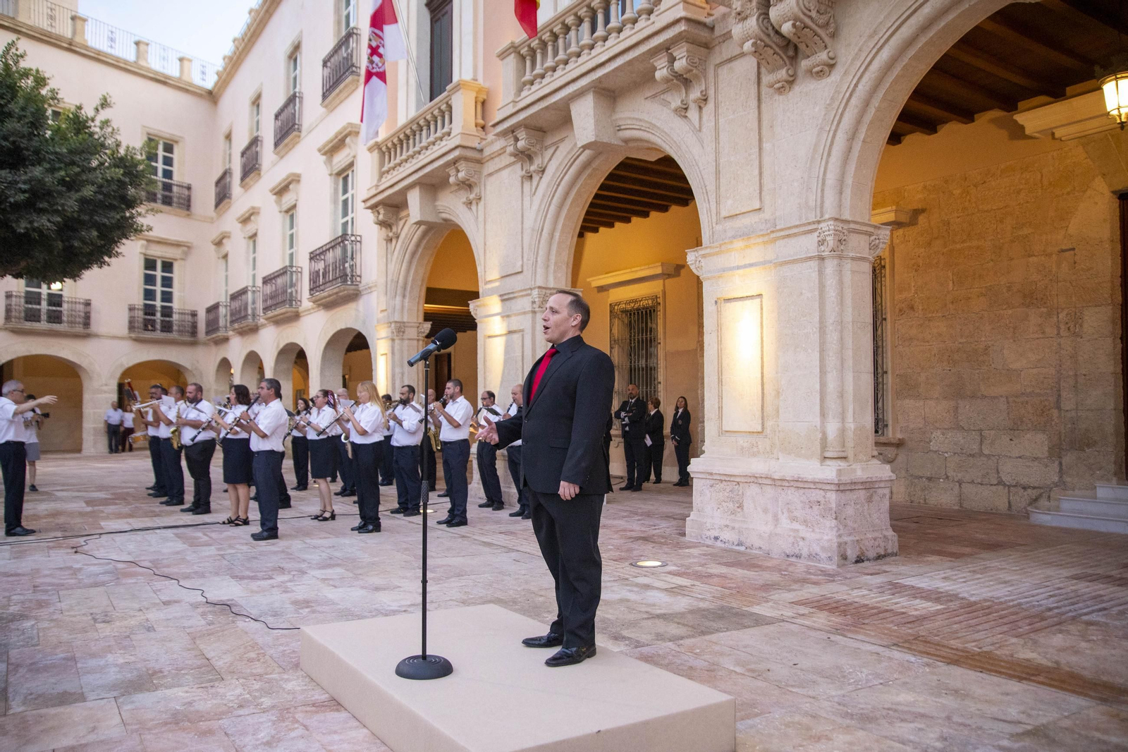 Las imágenes de la inauguración de la Plaza de la Constitución en Almería