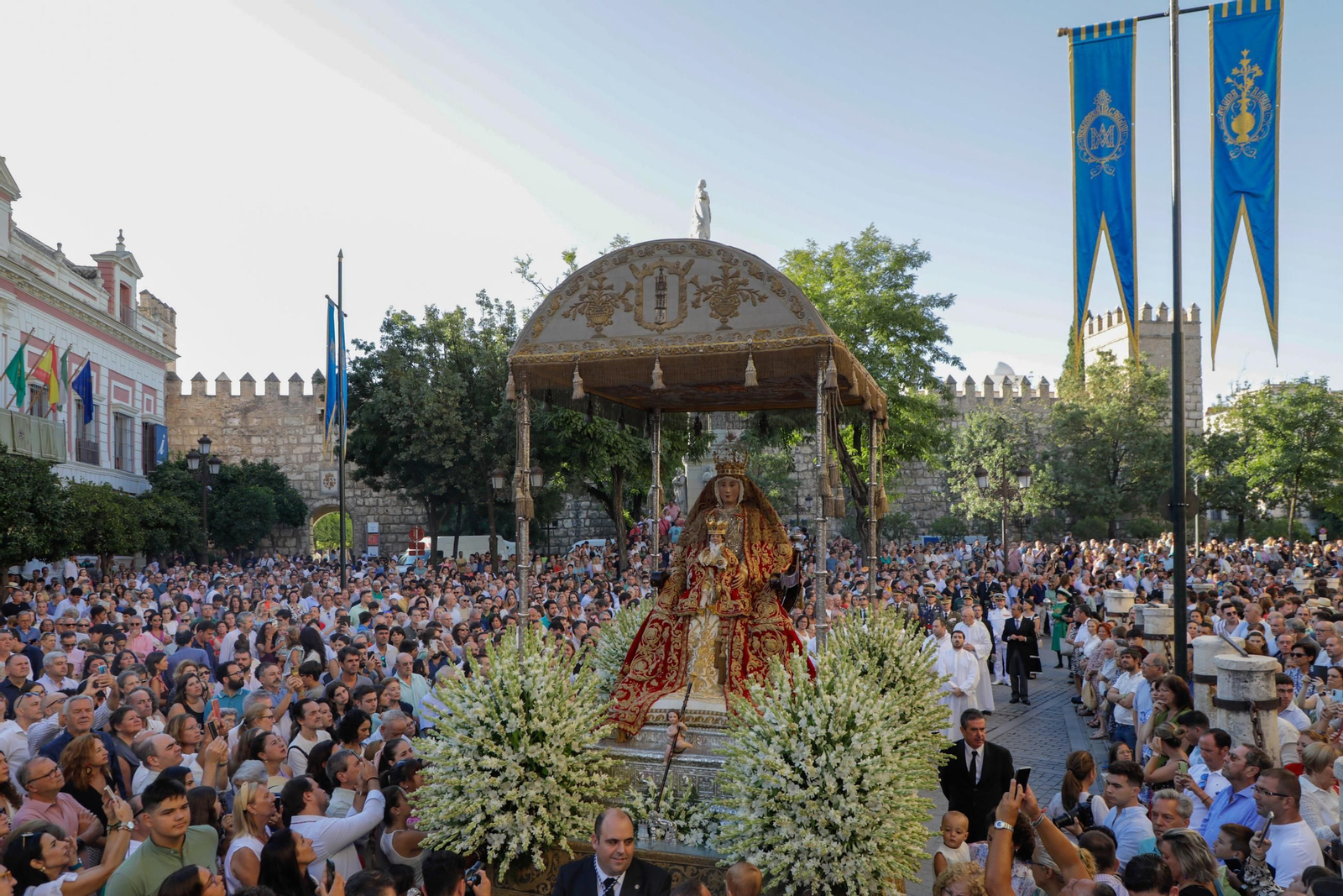 Procesión de la Virgen de los Reyes, Sevilla