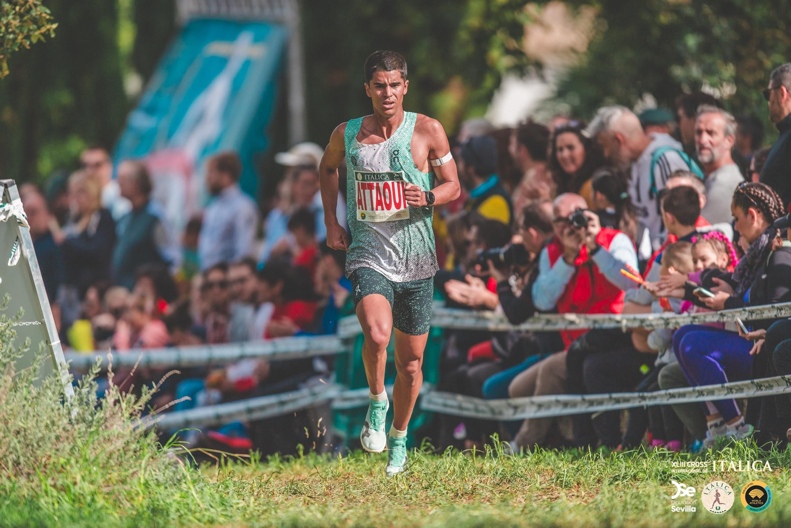 Búscate en las fotos del Cross de Itálica 2025 | 12