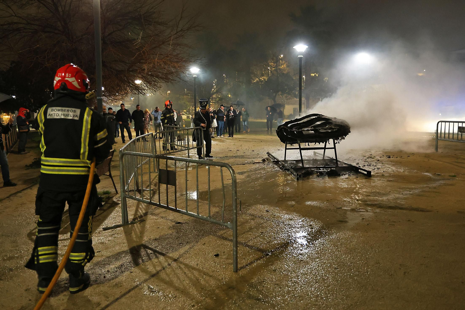 Imágenes de la quema del choco en Huelva