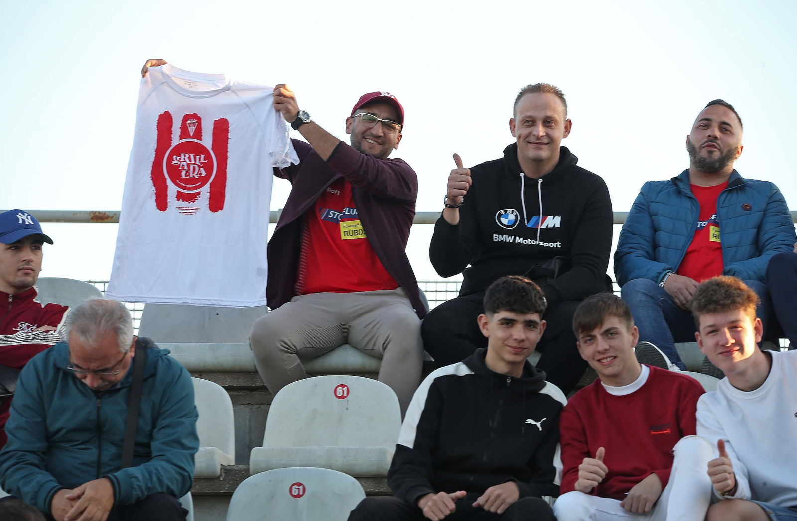 Fotos de la afición durante el Algeciras - Córdoba en el Nuevo Mirador