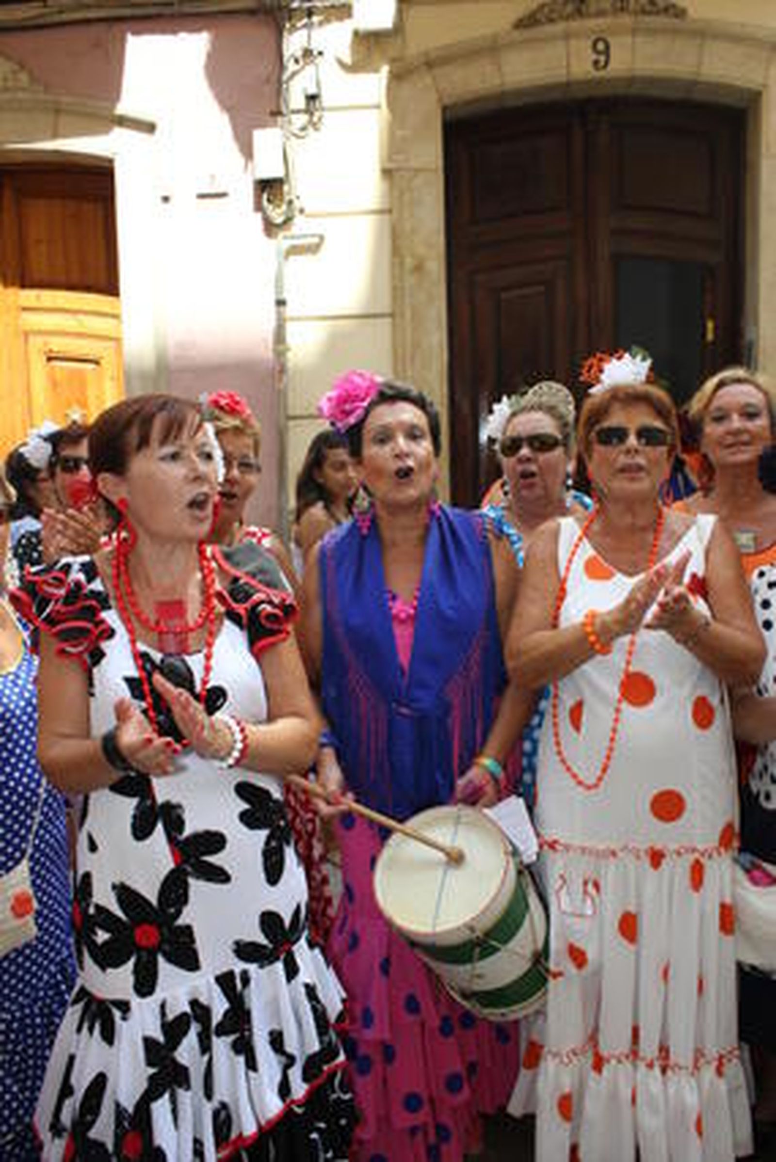 Hora de barrer la fiesta 

Foto: Lorena Avilés