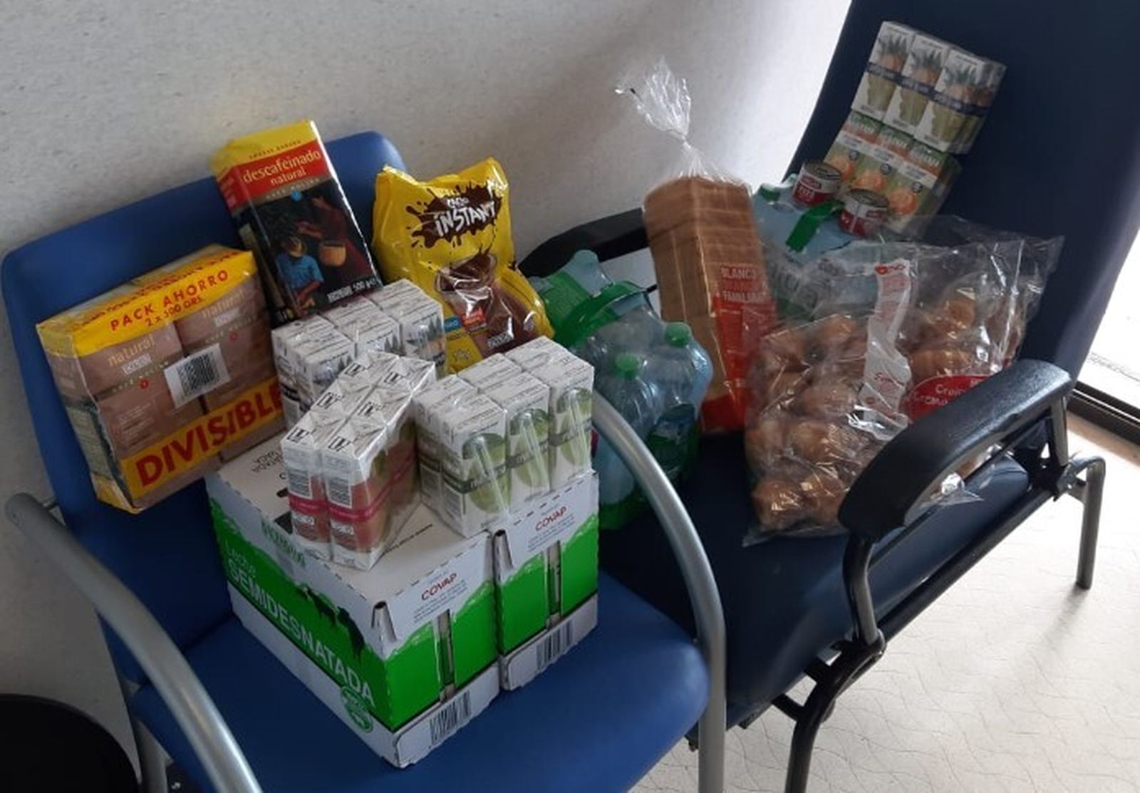 Comida donada al personal sanitario del Hospital Regional.