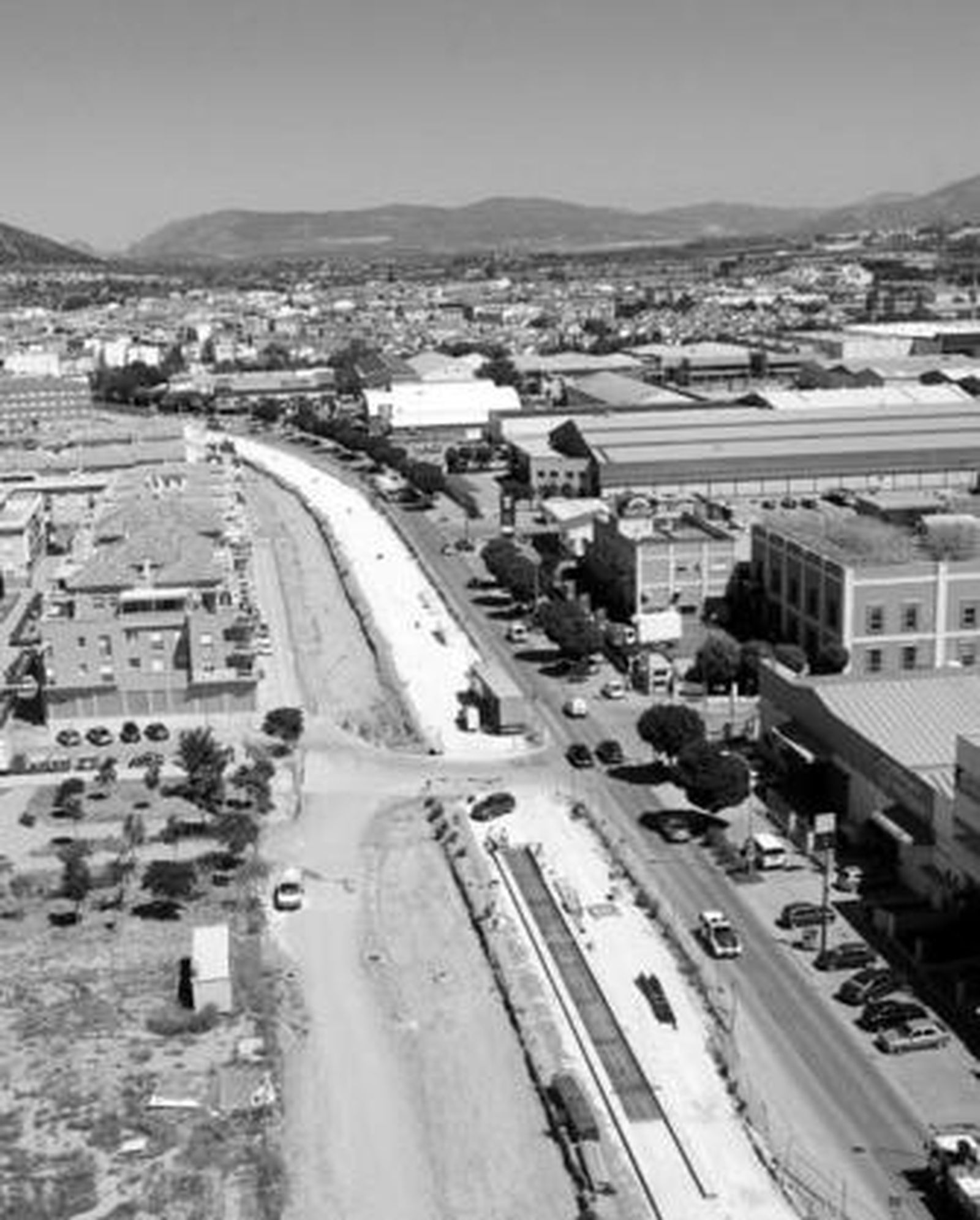 El Ayuntamiento encarga un tranvía innovador y "a medida" de la ciudad