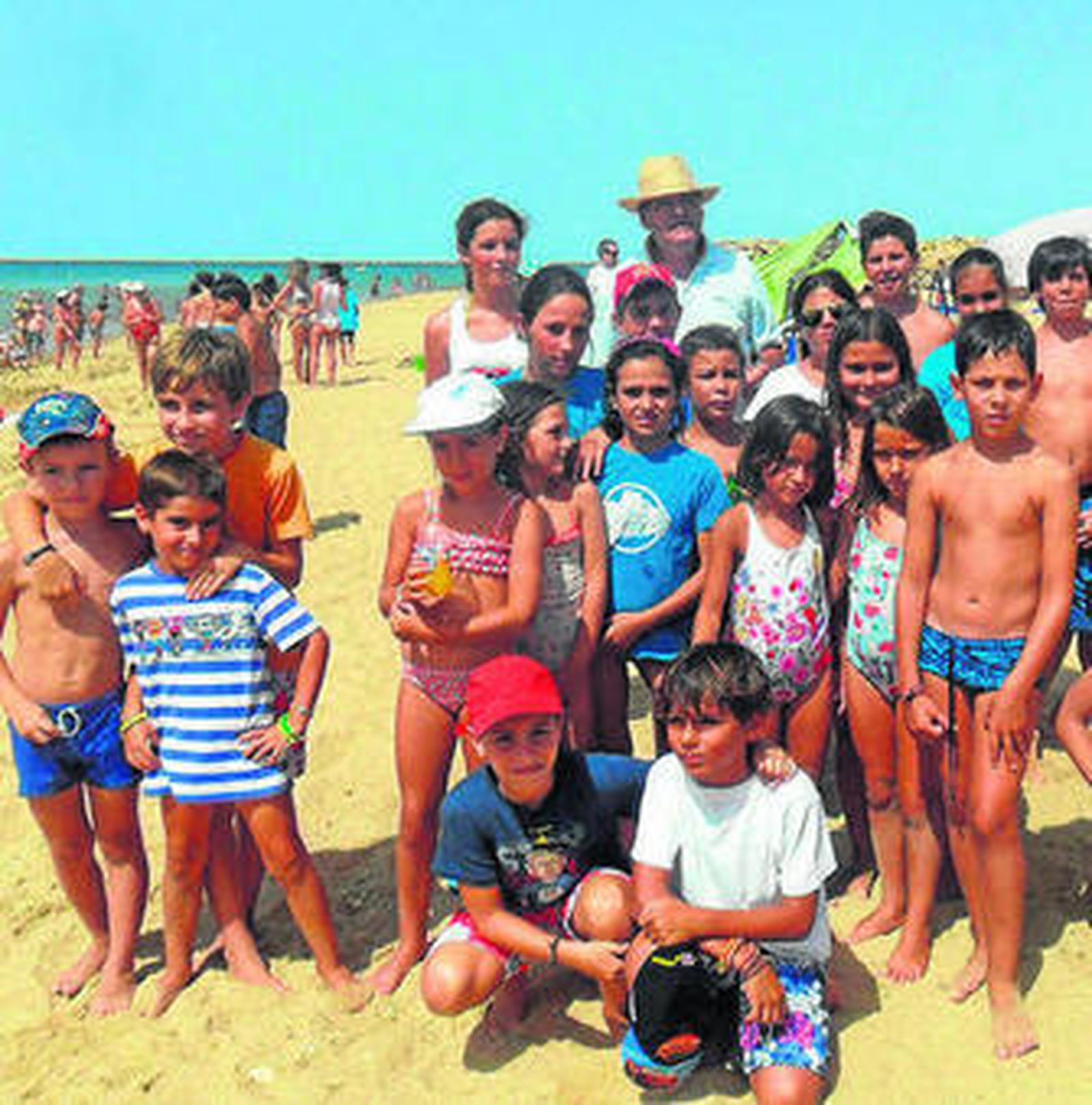 Participantes en uno de los concursos de la Feria de Mazagón.