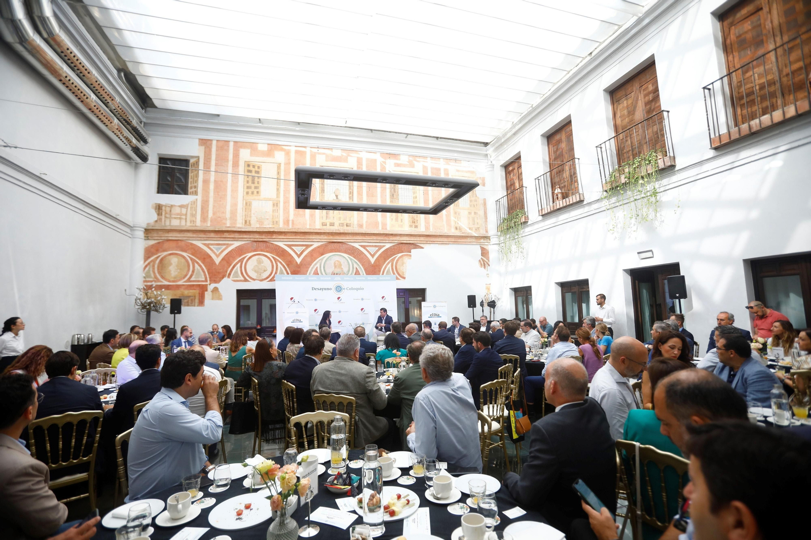 El desayuno-coloquio de 'El Día' con Bellido, en imágenes.