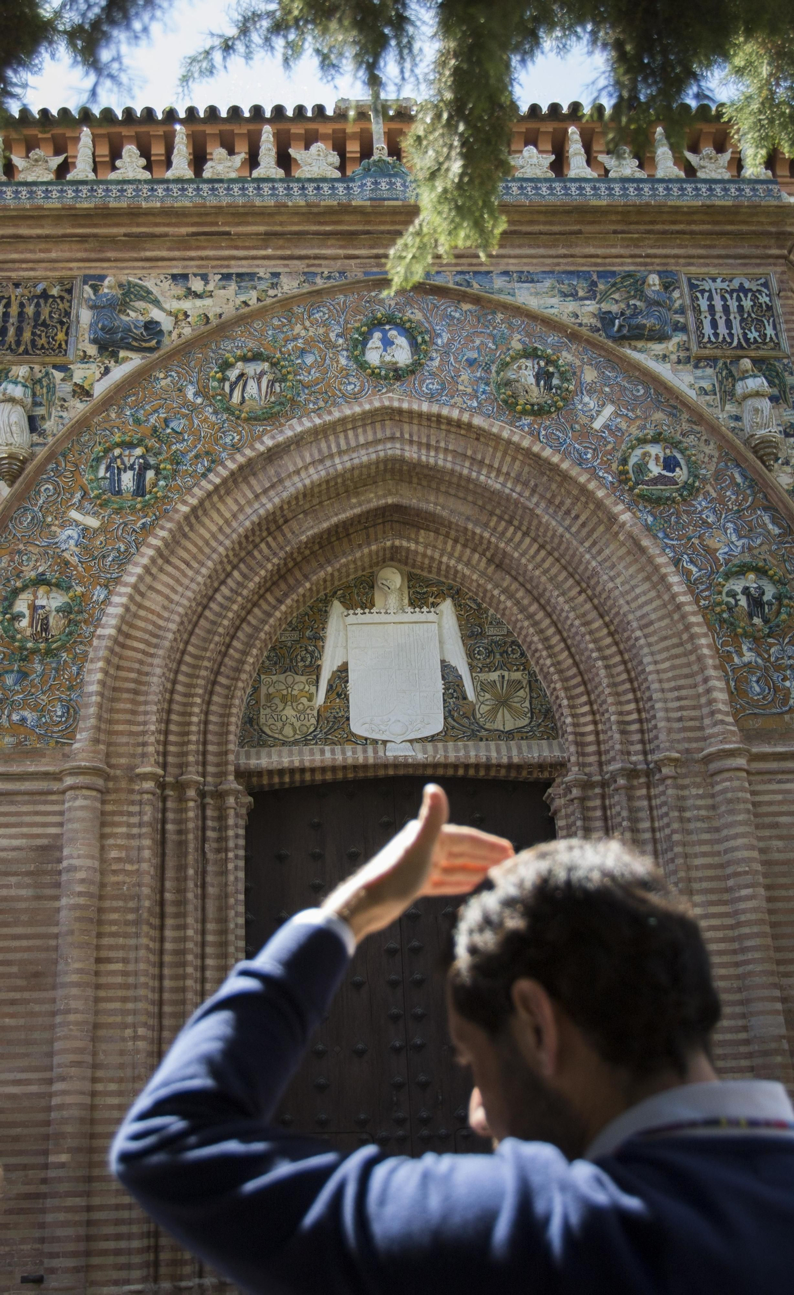 La restauración de la portada de Niculoso Pisano.