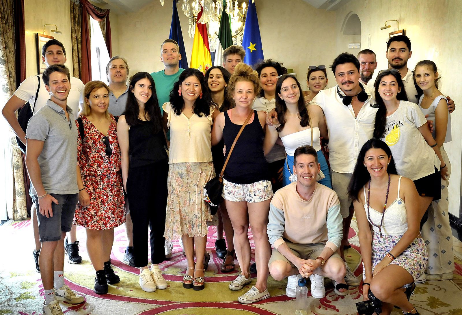 Ana Hérica Ramos, con los profesionales participantes en el programa Erasmus+.