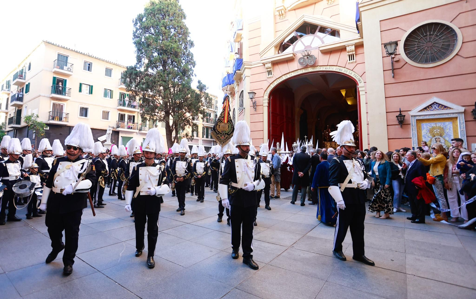 Las fotos de La Paloma en el Miércoles Santo de Málaga