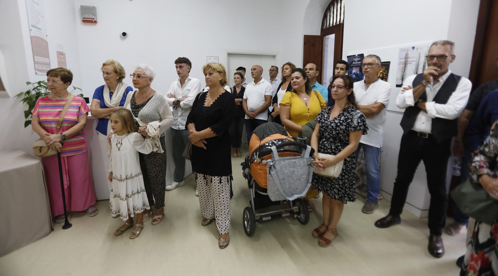 Fotos de la exposición de acuarelas y dibujos de Antonio Torremocha en La Línea