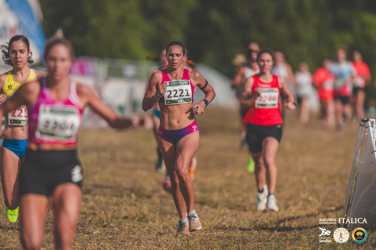 Búscate en las fotos del Cross de Itálica 2025 | 3