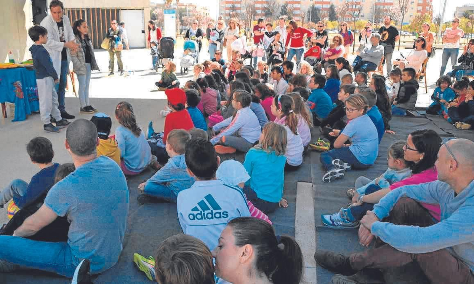 Participantes en un taller.