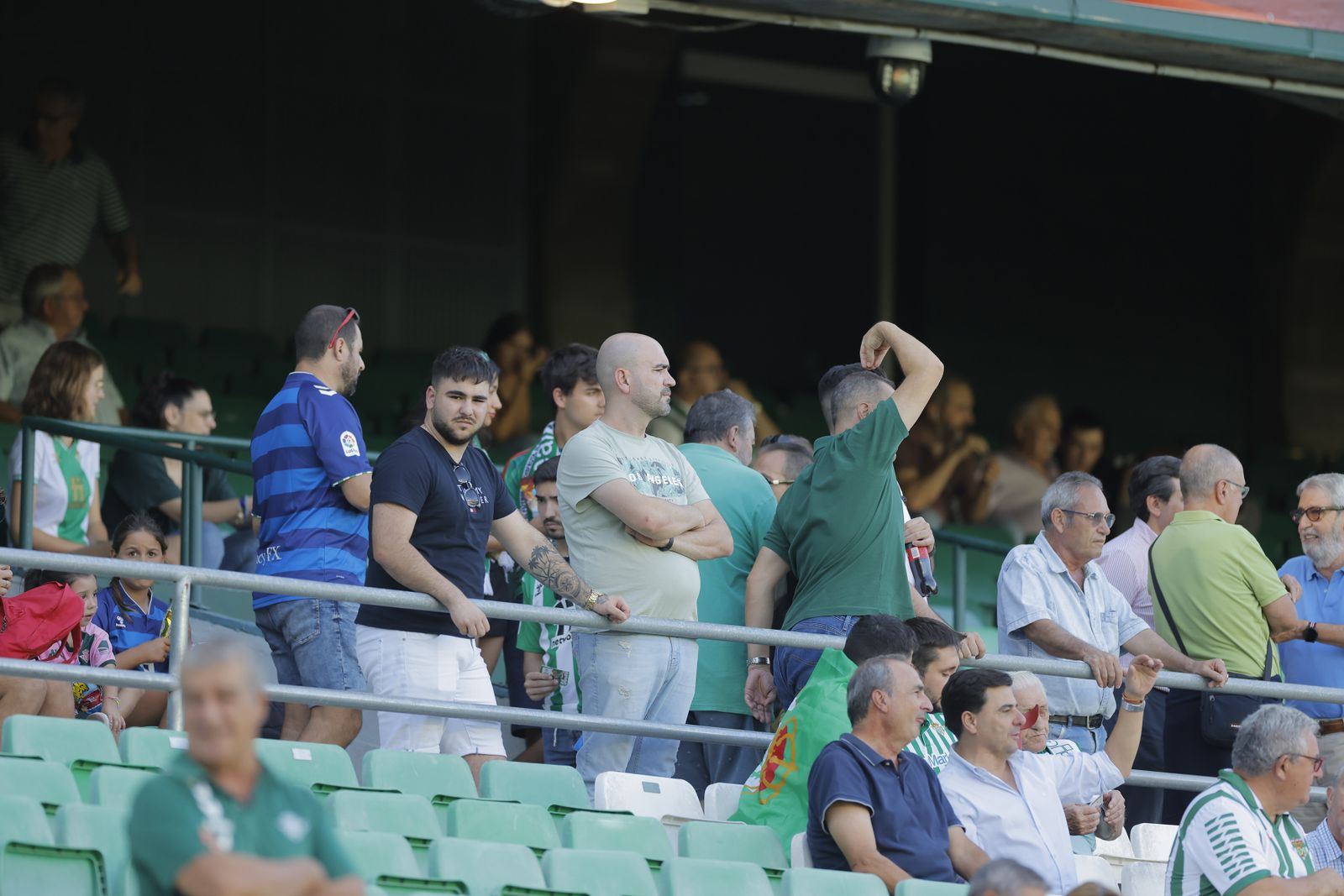 Búscate en la fotos del Betis-Sparta