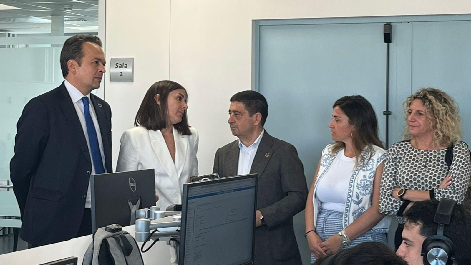 Entrega de la ayuda al empleo intensivo para la empresa Evolutio.