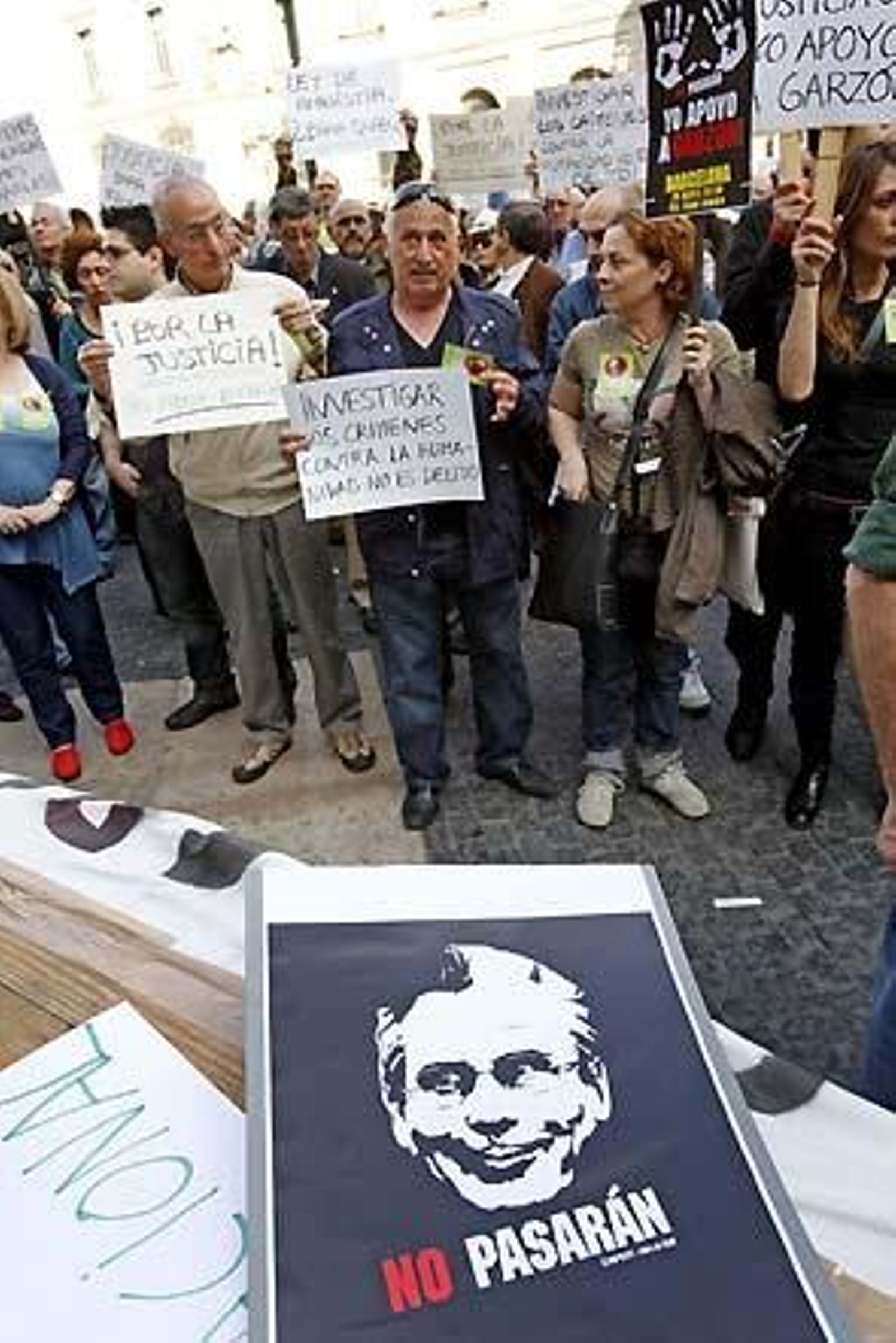 El PP considera "radical" la marcha de apoyo a Garzón y pide al Gobierno que deje de "coaccionar"