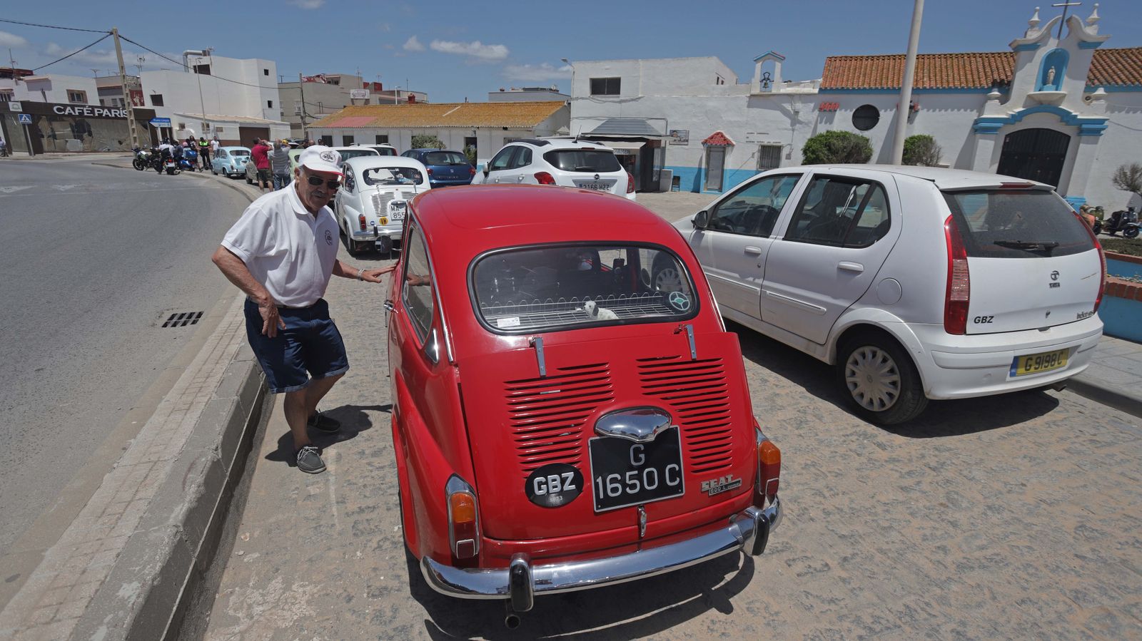 Fotos de la concentración de coches clásicos en La Línea