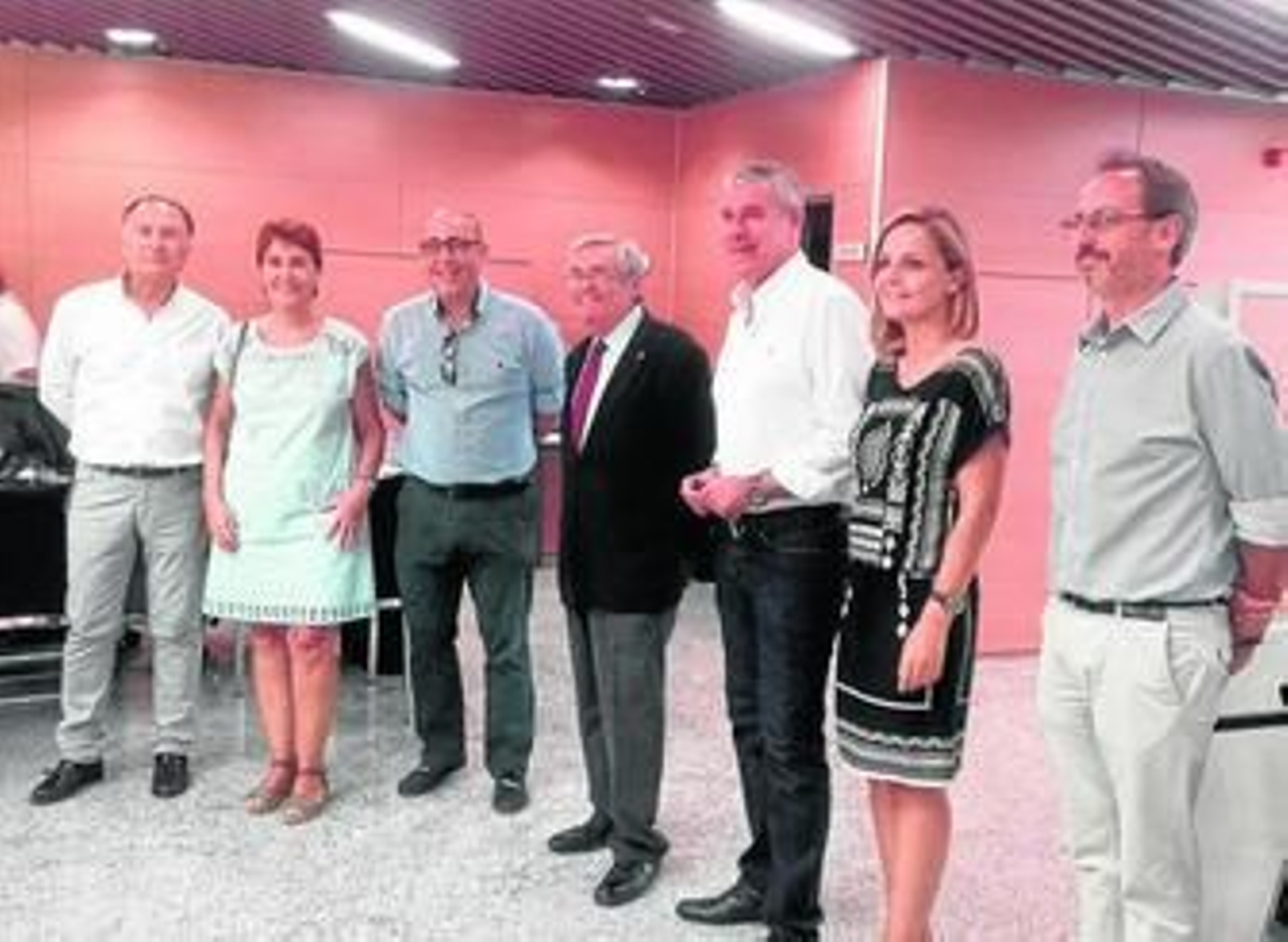 Momento de la visita a las dependencias de la Seguridad Social. Garcá Lorca estuvo acompañado por el regidor.