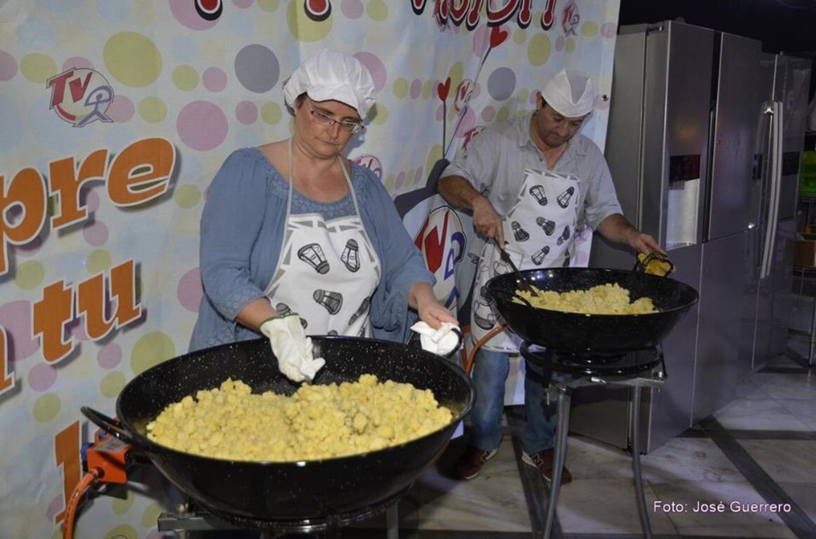 Precocinados El Castillico, que tiene sus instalaciones en Lubrín, es una iniciativa que dirigen Eloy Muñoz y su esposa.