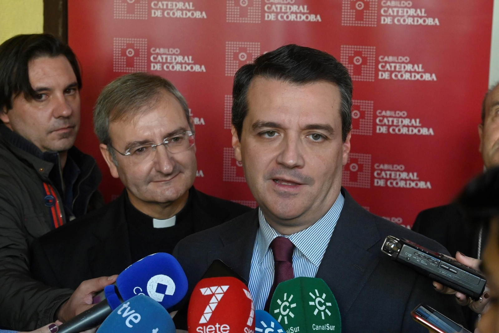 El reconocimiento a quienes lucharon contra el incendio de la Mezquita de Córdoba, en imágenes