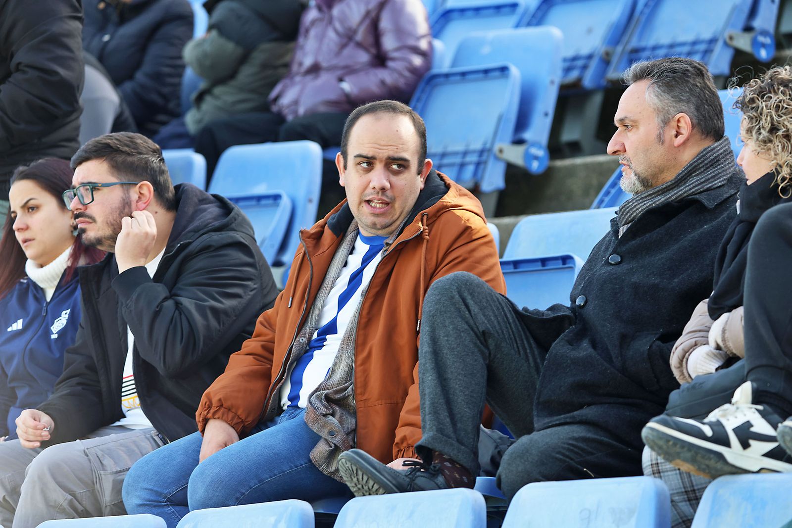 Búscate en las gradas en el Nuevo Colombino en el Recreativo de Huelva - Atlético Antoniano