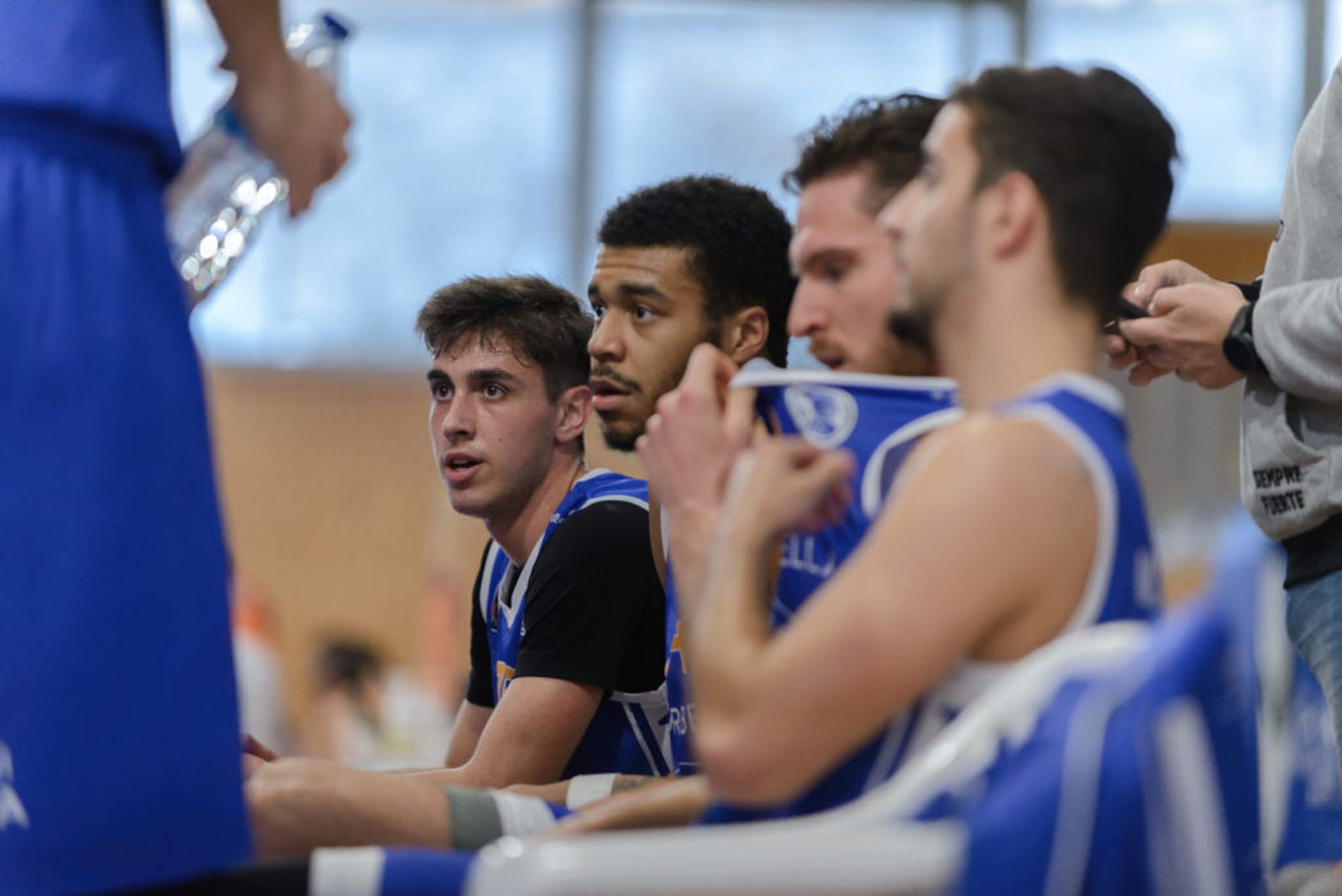 Un instante de partido del CB Marbella.