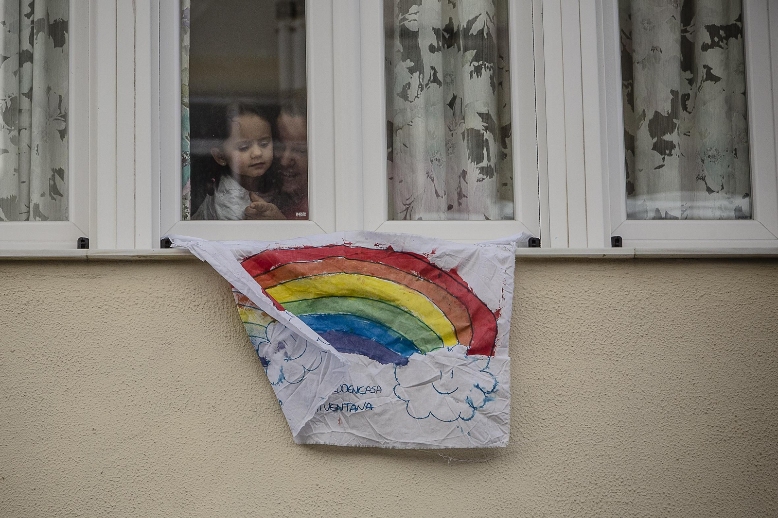 Imágenes del estado de alarma en Cádiz por el coronavirus durante la mañana de hoy.