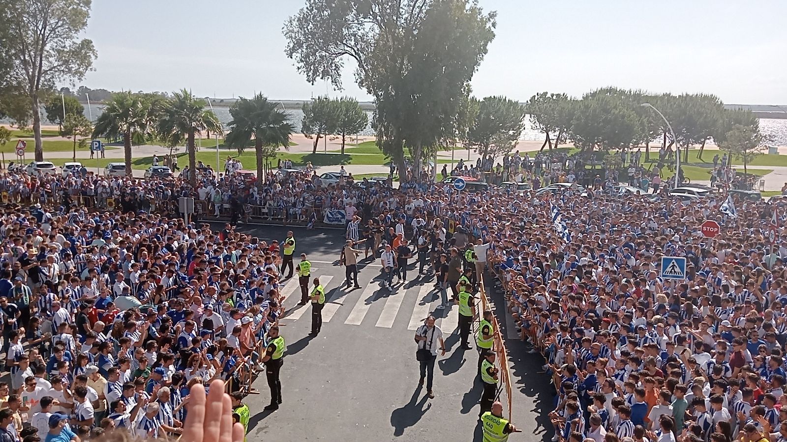Imágenes del ascenso del Recreativo de Huelva contra el Cacereño
