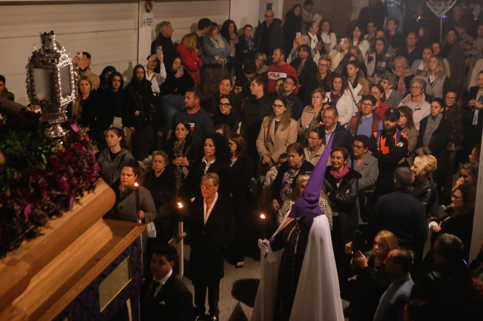 Fotos del Jueves Santo en Los Barrios: Nazareno