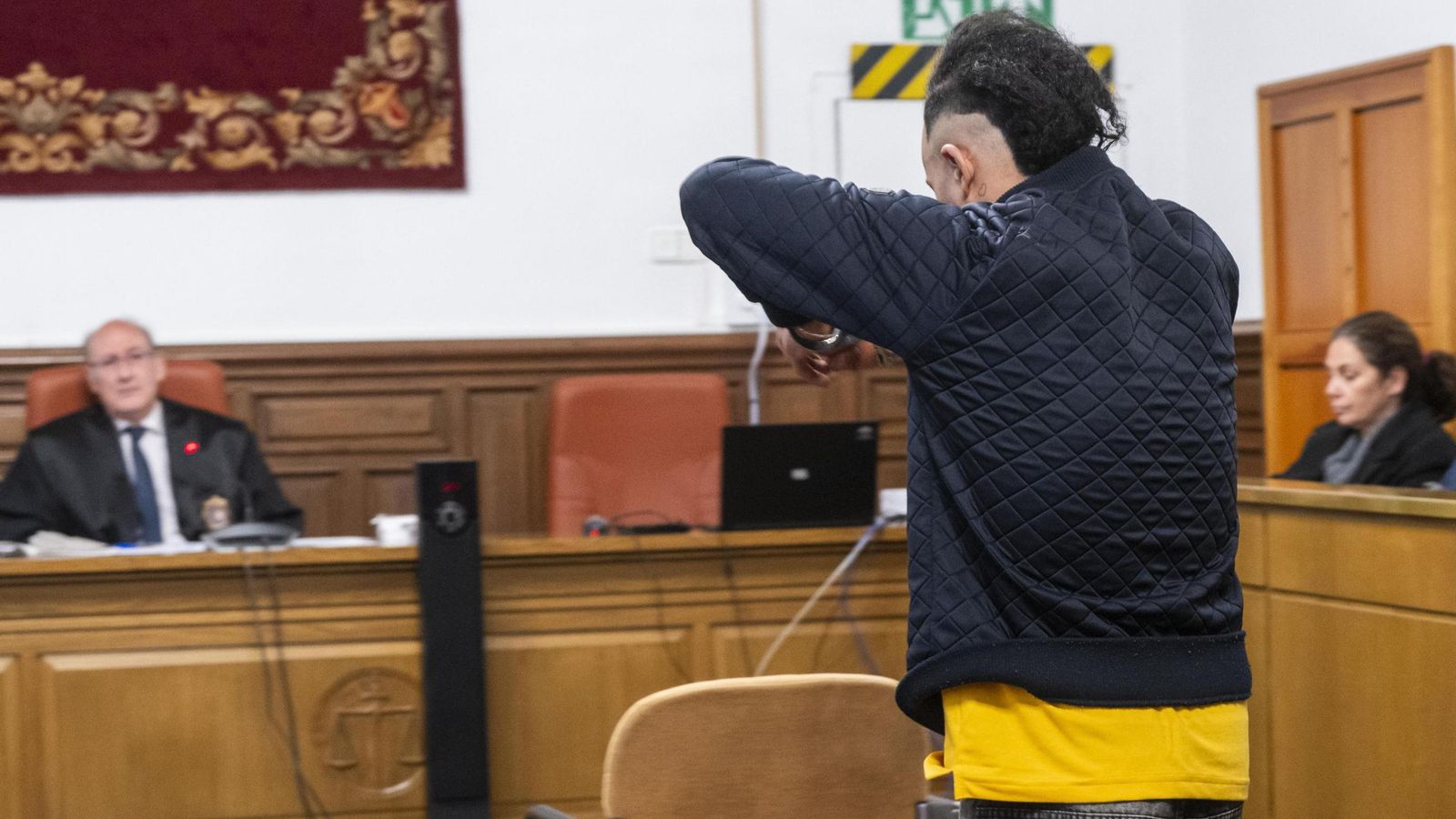 Un jurado popular juzga al acusado de asesinar al exconcejal socialista de Granada, Castillo Higueras