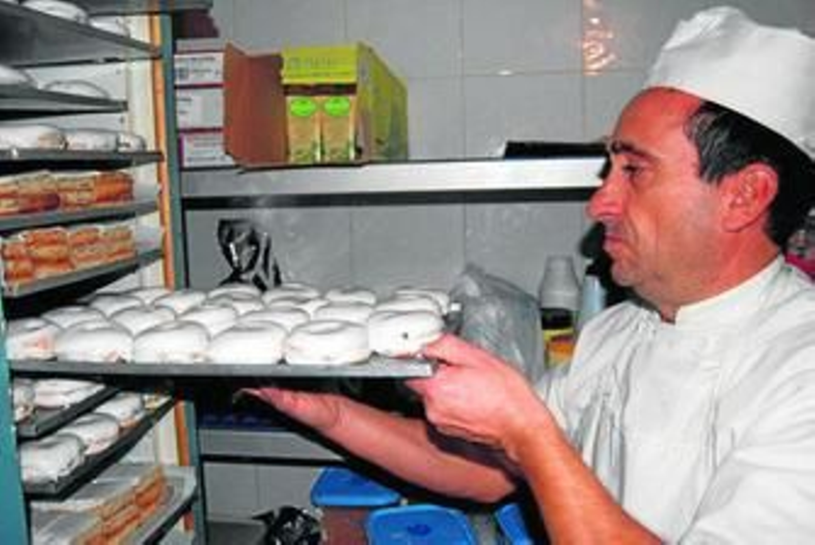 Los felipes son los productos con más fama de Guadix y se toman para merendar o como postre tras una comida.