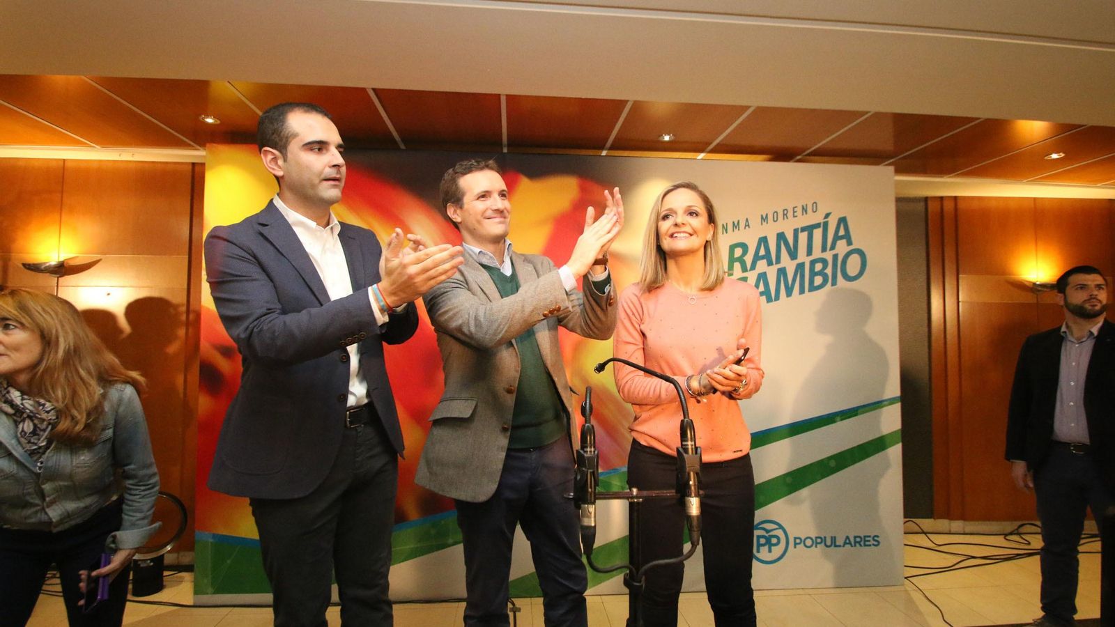Maribel Sánchez junto a Pablo Casado en uno de los actos de la campaña Maribel Sánchez junto a Pablo Casado en uno de los actos de la campaña