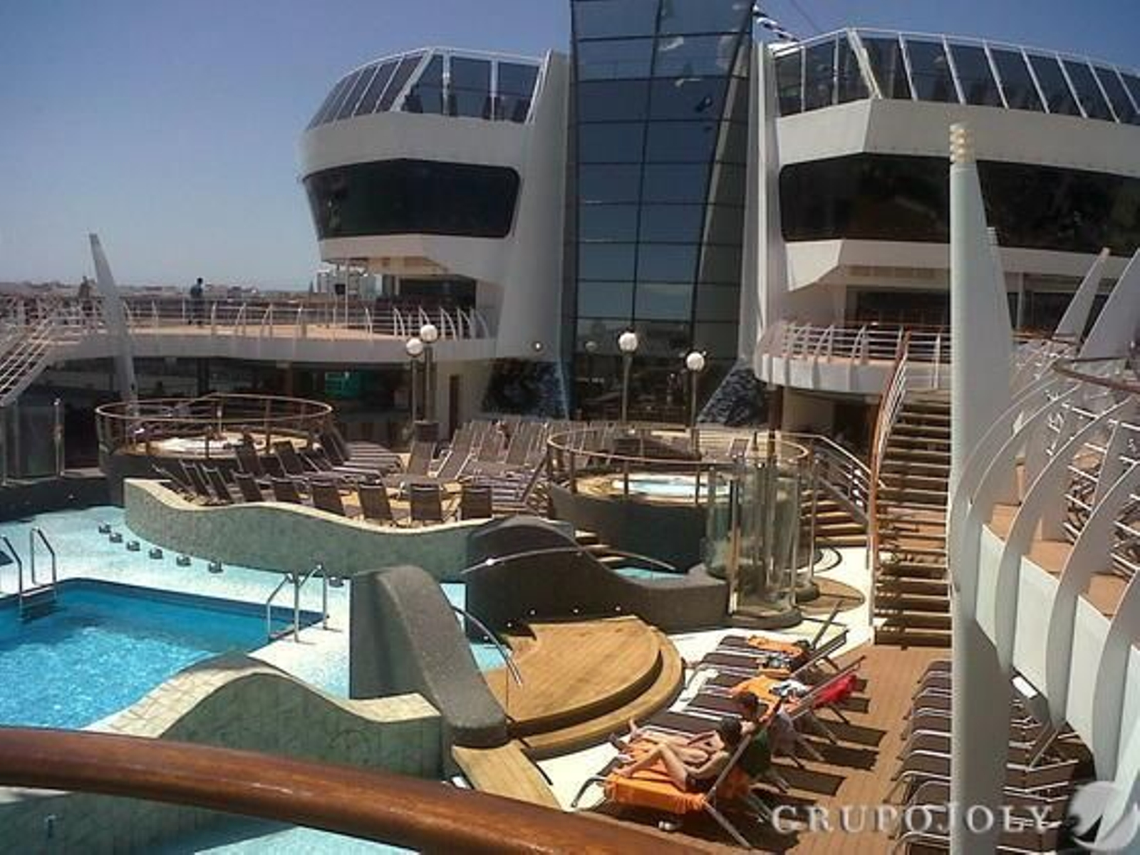 Una visita por el lujoso crucero MSC Divina en su preinauguración en Cádiz.

Foto: Sara Mancera