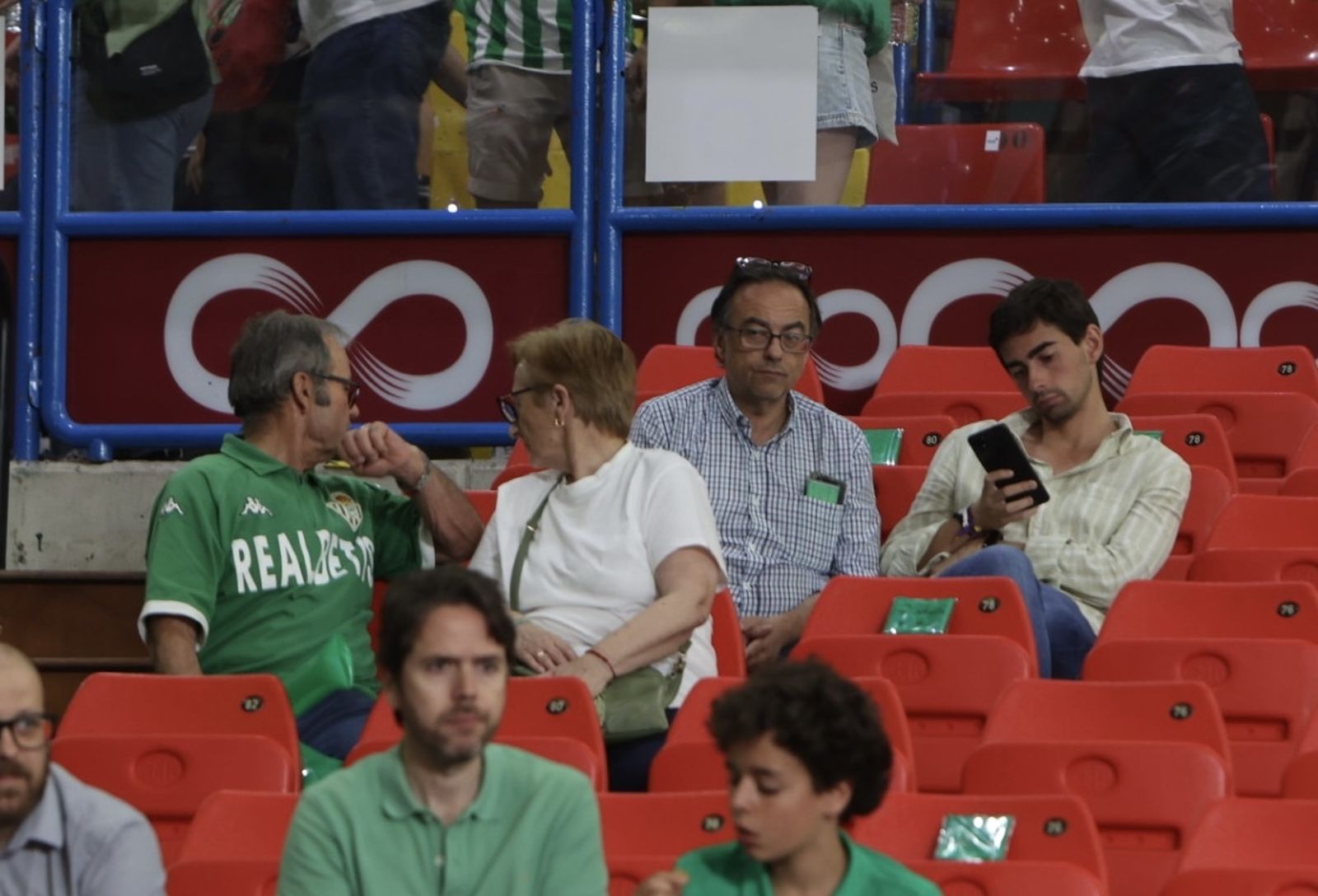 Búscate en el o Betis Granada de baloncesto