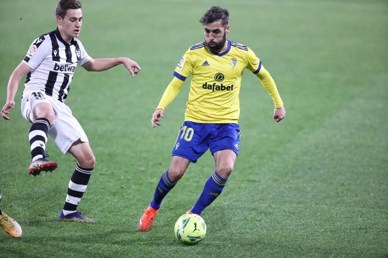 Las imágenes del Cádiz-Levante.