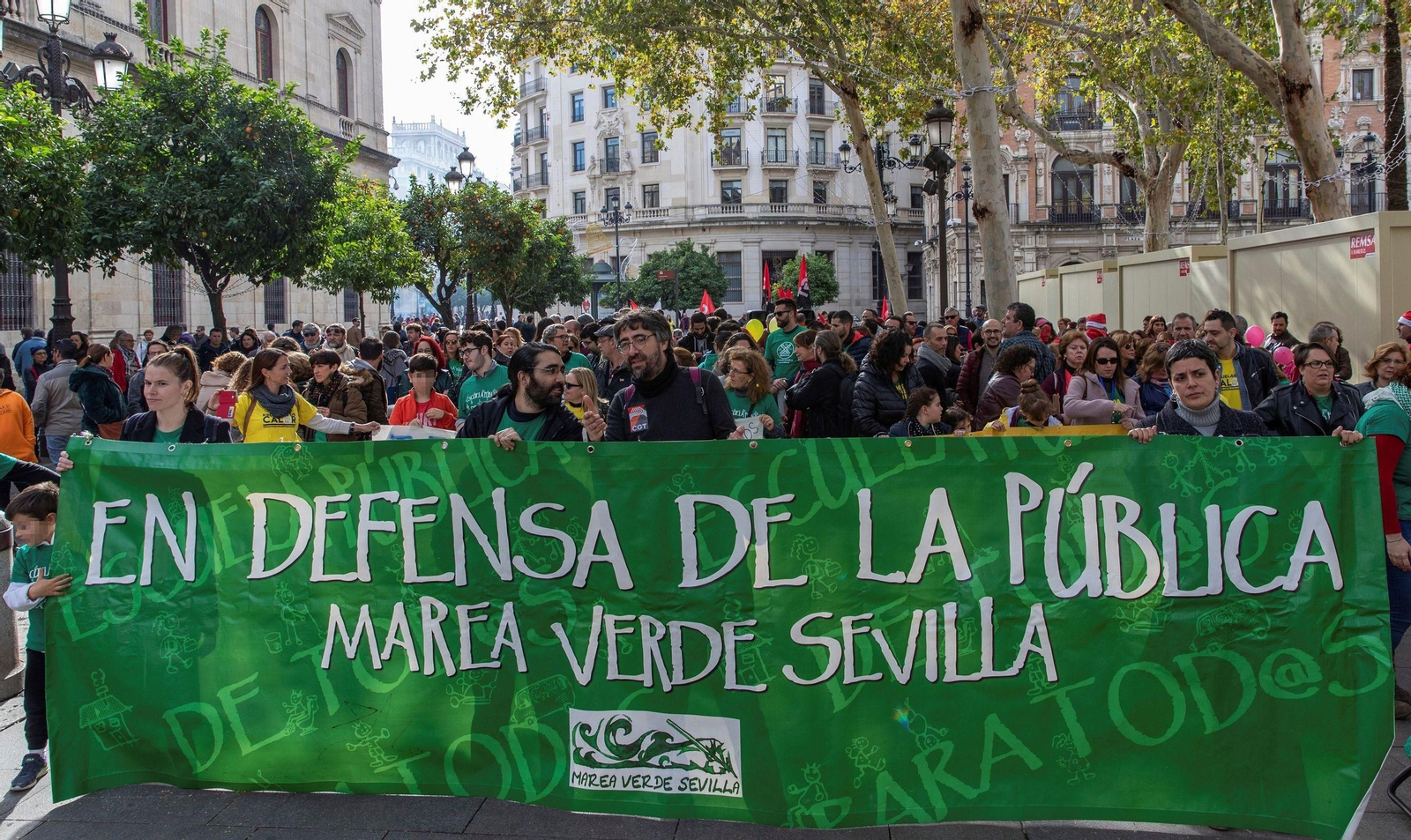 Manifestación de Marea Verde en defensa de la educación pública en Sevilla.