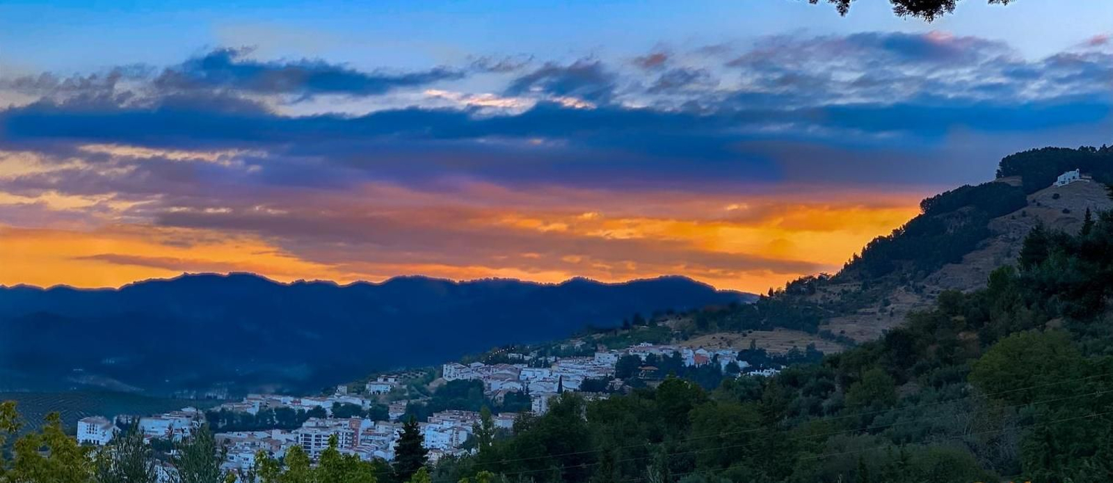 En imágenes: descubre esta ruta de miradores en el pueblo de montaña más famoso de Jaén En imágenes: descubre esta ruta de miradores en el pueblo de montaña más famoso de Jaén