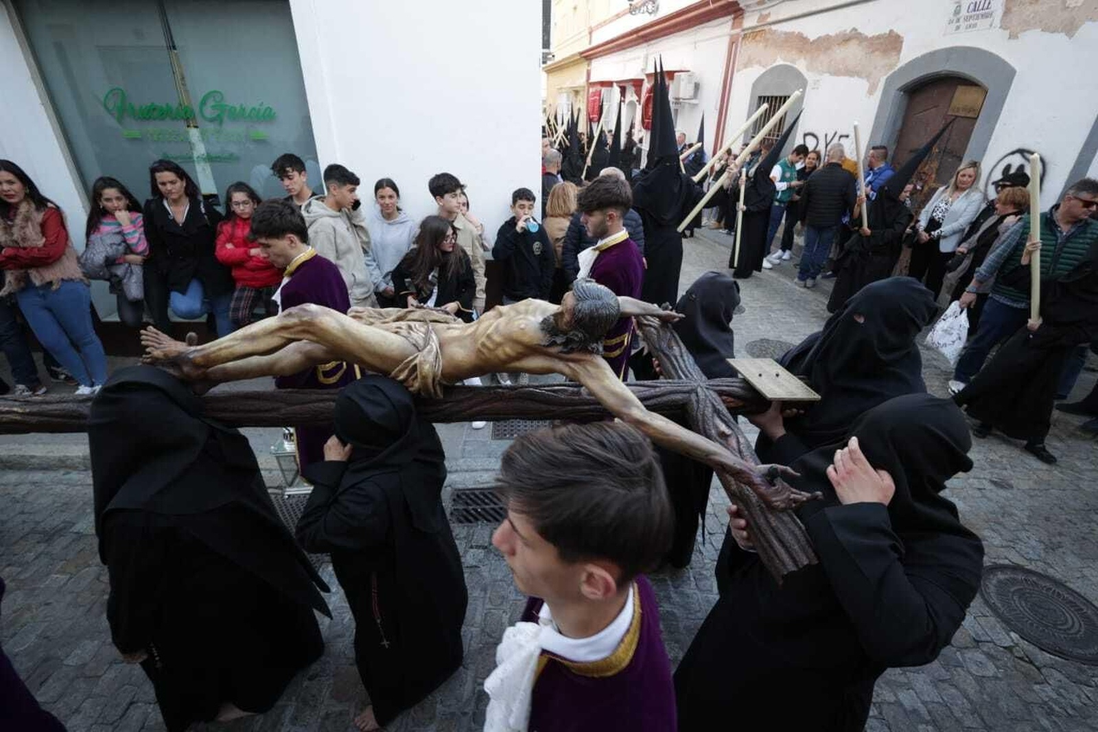 Miércoles Santo en San Fernando: las imágenes de los Servitas