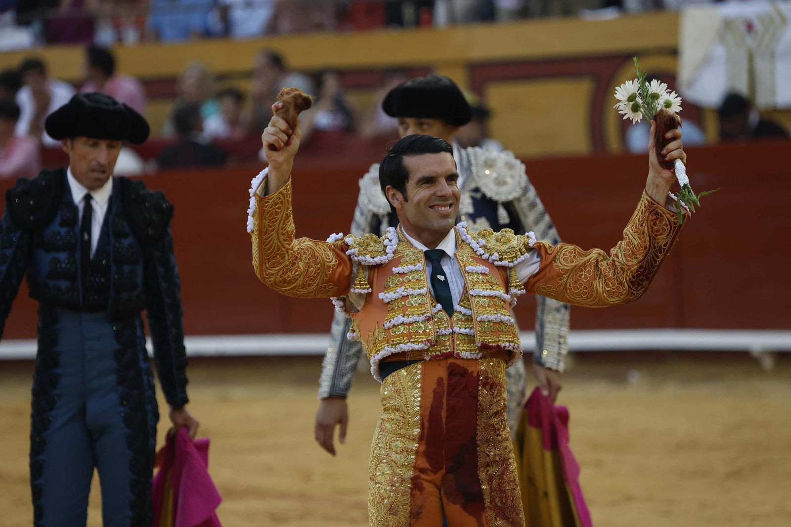 Fotos de la brava corridade La Palmosilla con Emilio de Justo, Borja Jiménez y David de Miranda