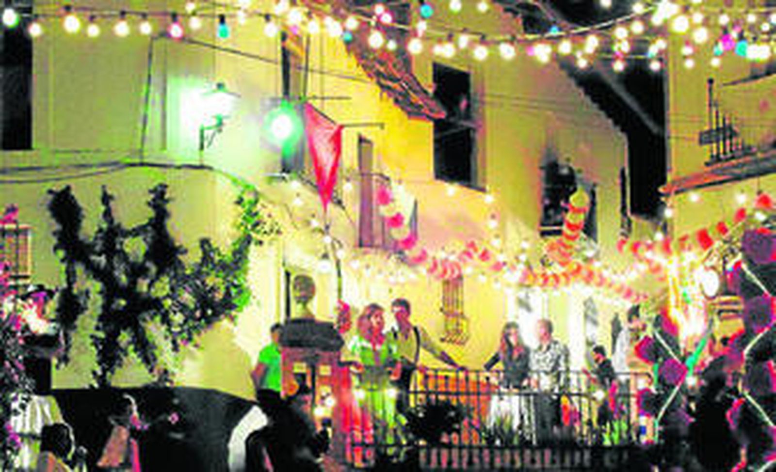 Una de las coreografías de la cinta se rodó en Alájar (Huelva), una de las localizaciones andaluzas.