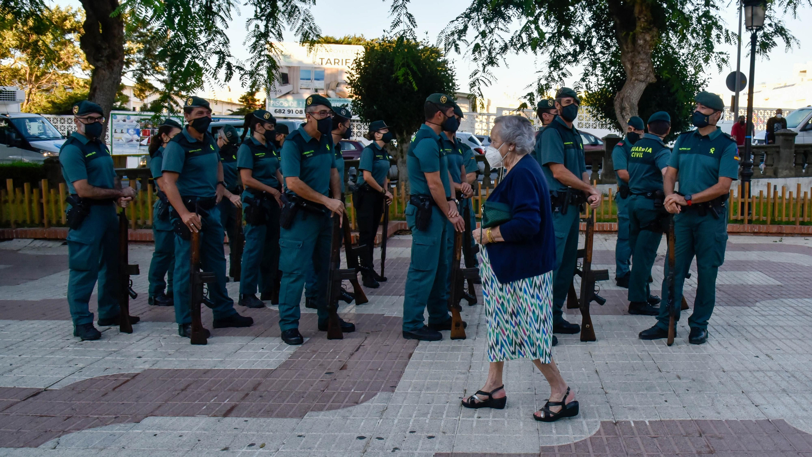 Laa fotos de los ensayos para desfile del Día del Pilar en Tarifa