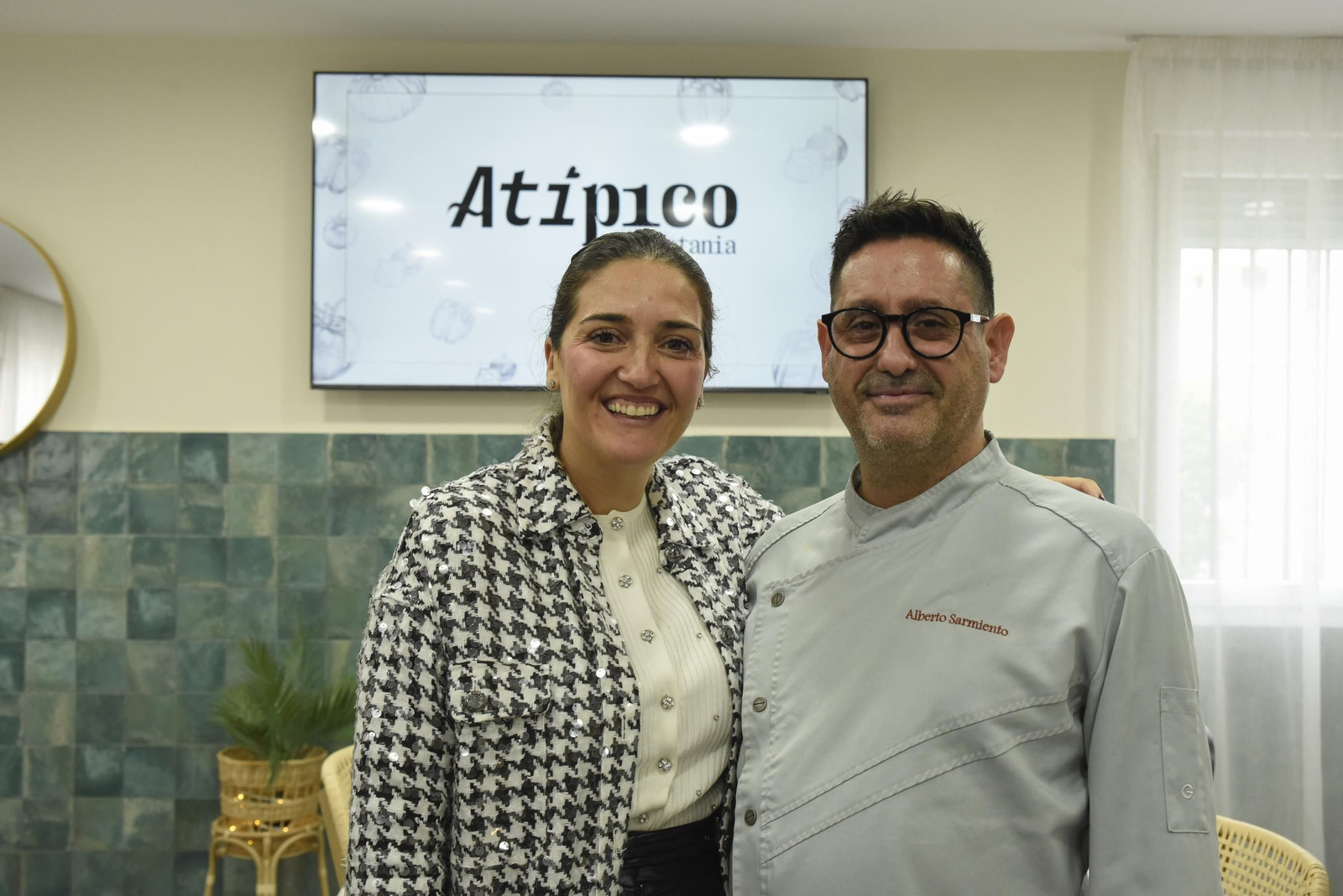 Fotos de la apertura del restaurante solidario Atípico de Betania en La Línea