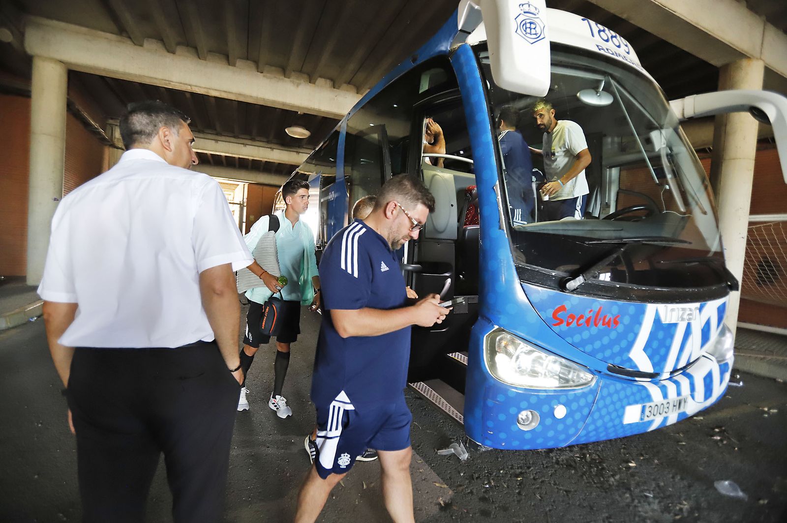 Imágenes de la salida del Recreativo de Huelva a Cáceres