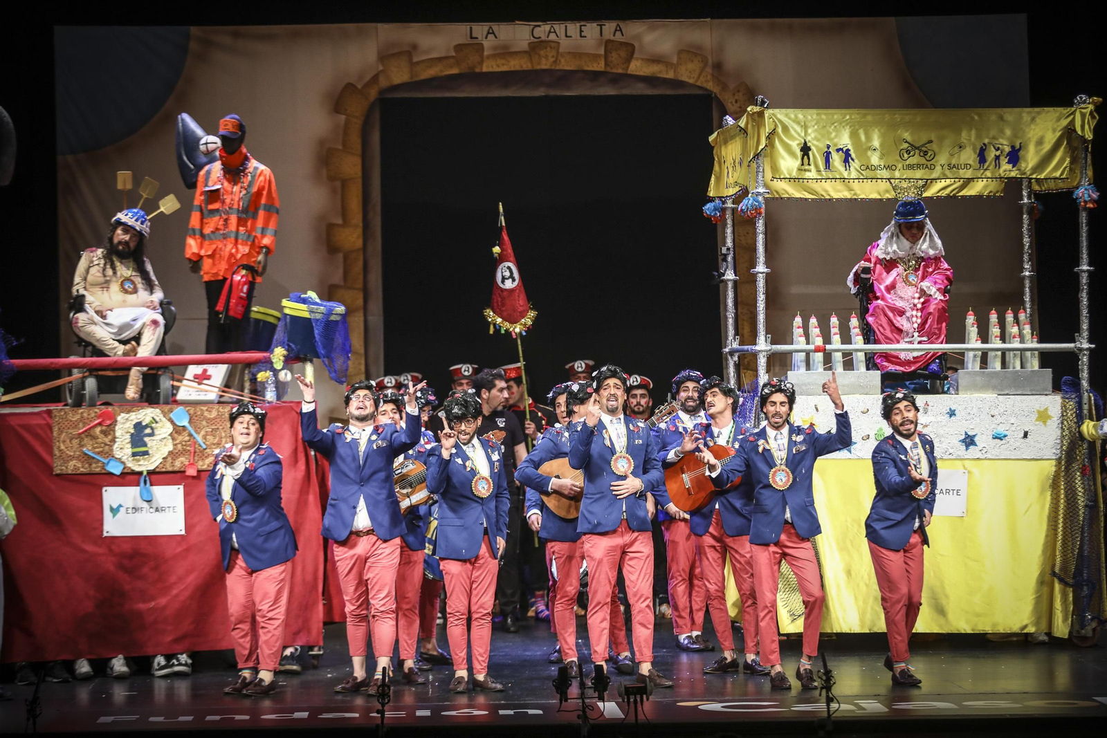 Chirigota Aquí estamos de paso