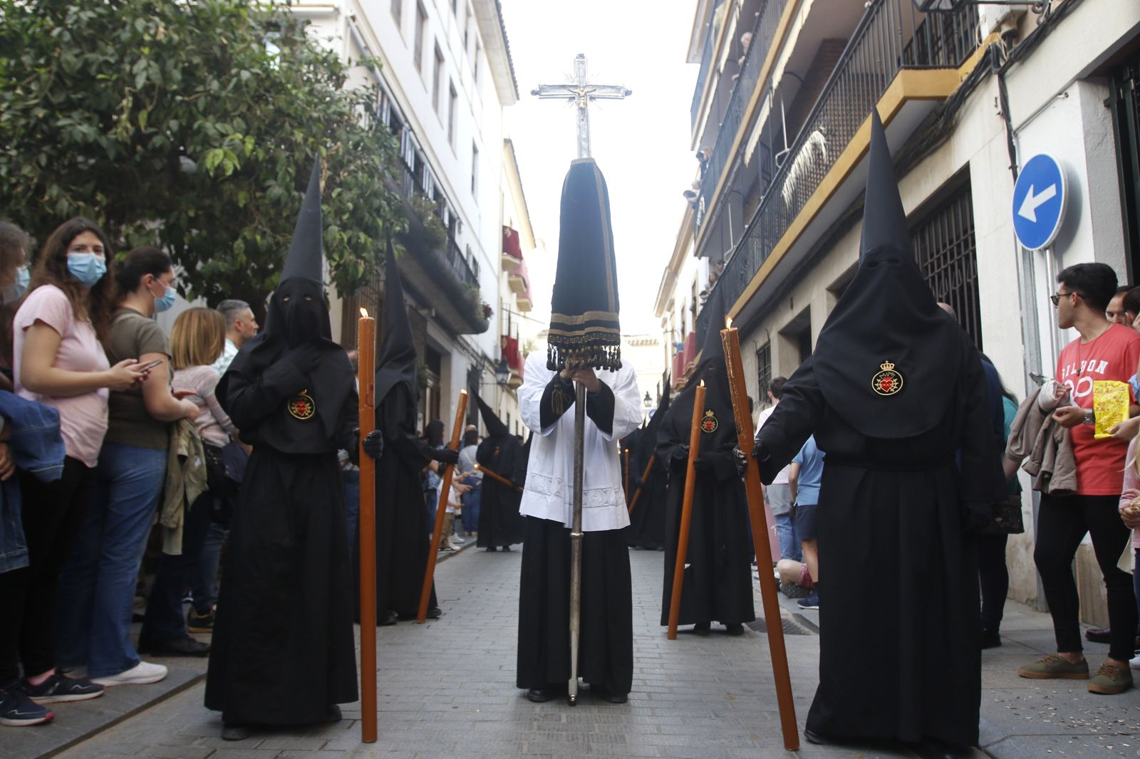 Viernes Santo en Córdoba: la procesión de los Dolores, en imágenes