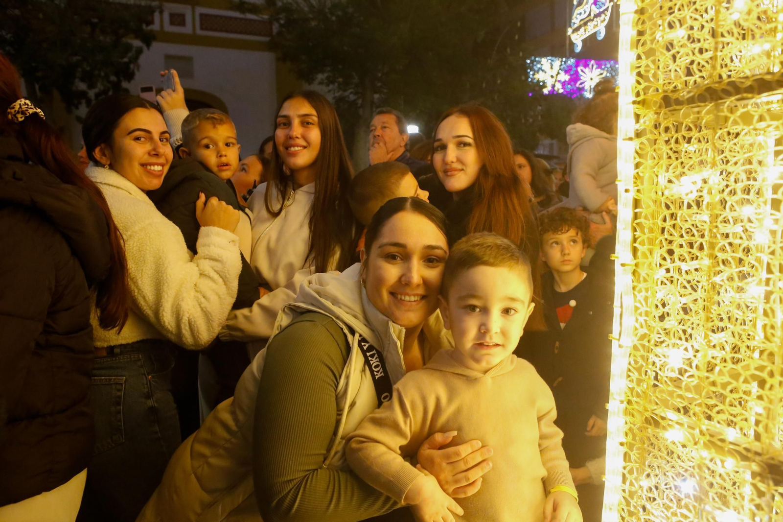 Las fotos del encendido del alumbrado navideño en La Línea Las fotos del encendido del alumbrado navideño en La Línea
